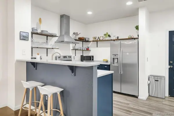 571 S Mobile PL, Aurora, CO 80017
