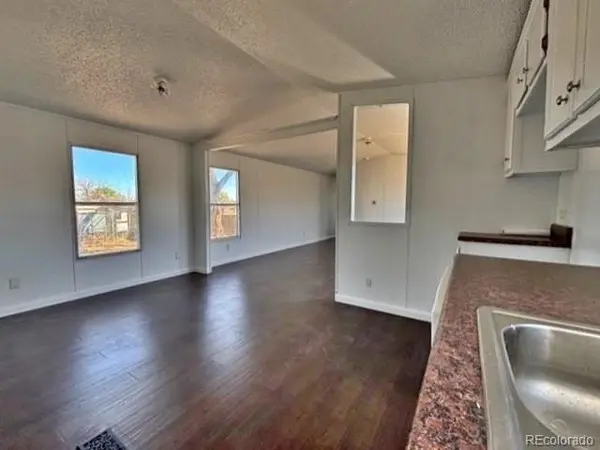 1211 Reed LN, La Junta, CO 81050