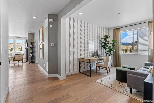 17048 W 92nd DR, Arvada, CO 80007