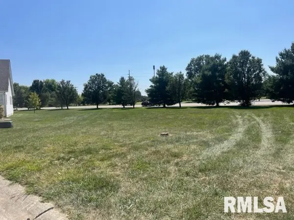 Lot 5 EASTLAND CT, Carlinville, IL 62626