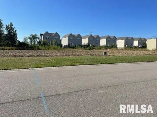 10B WESTGATE DR, Springfield, IL 62711