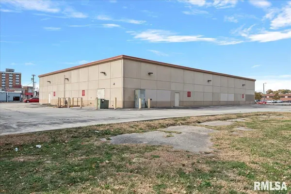 920 E North Grand AVE, Springfield, IL 62702