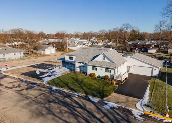 710 N JEFFERSON ST, Lincoln, IL 62656