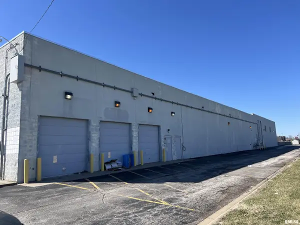 3051 WABASH AVE, Springfield, IL 62704