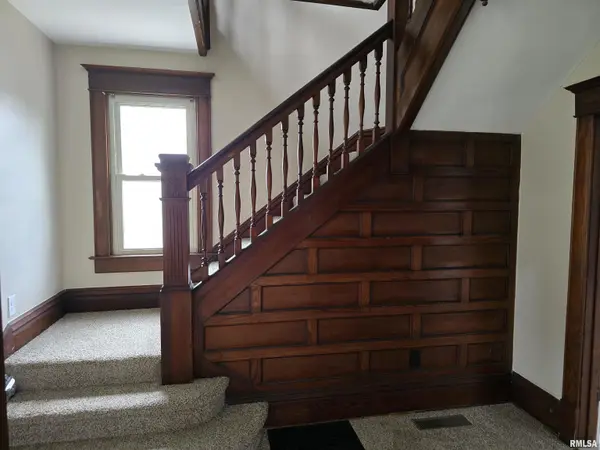 245 CHERRY ST, Carthage, IL 62321