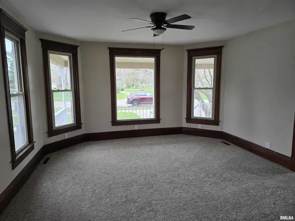 245 CHERRY ST, Carthage, IL 62321