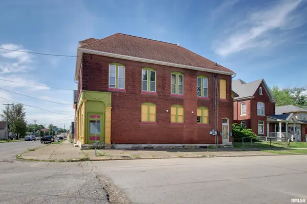 800 S 8TH ST, Quincy, IL 62301