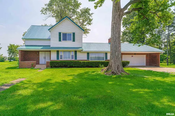 9320 Dawson LN, Riverton, IL 62561