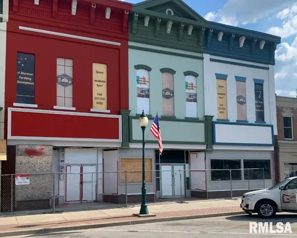 41 S CENTRAL ST, Jacksonville, IL 62650