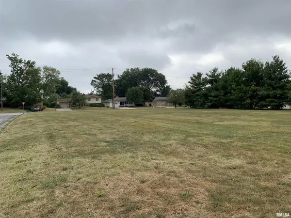 1 Permac RD, Jacksonville, IL 62650