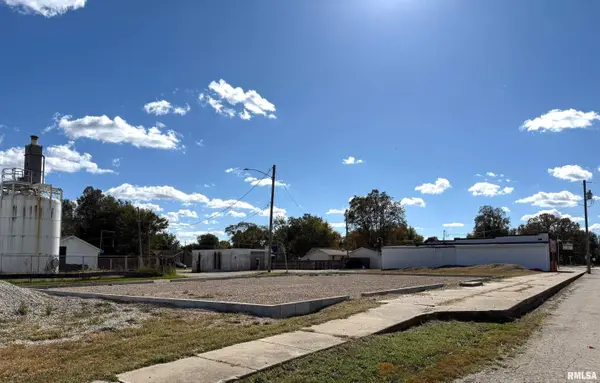 126 N DEPOT ST, Wataga, IL 61488