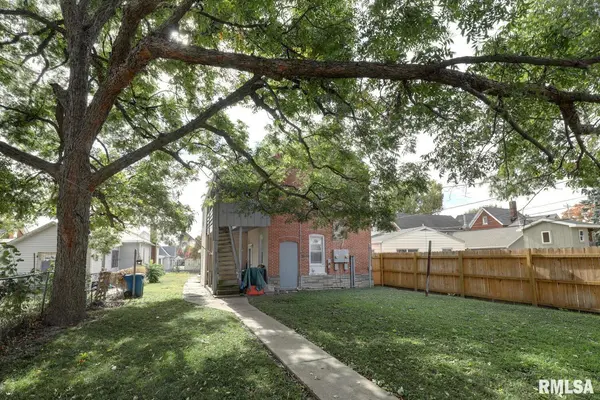 1023-1025 OHIO ST, Quincy, IL 62301