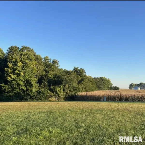 1215 GOLF CREST CT, Sherman, IL 62684