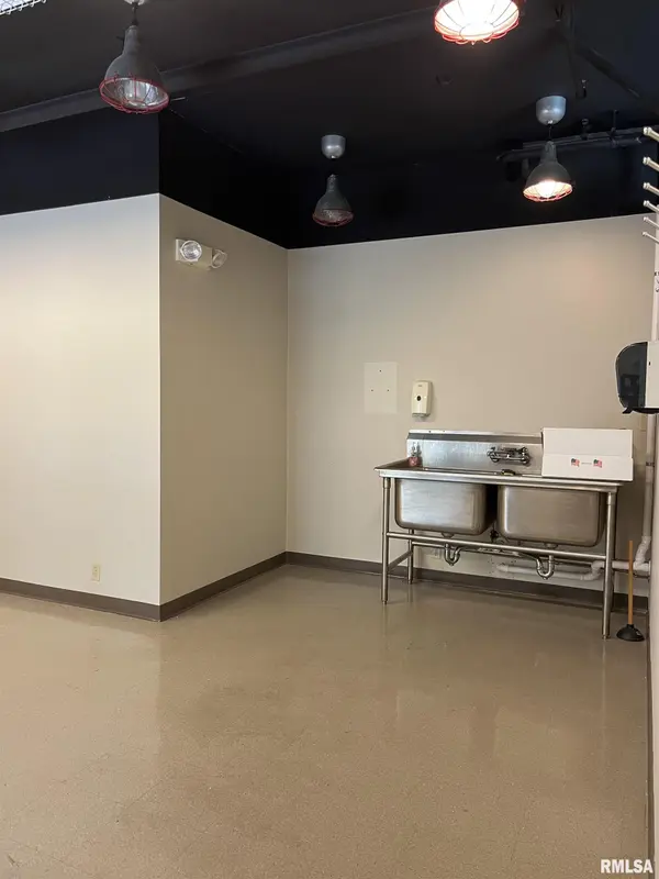 2205 W WABASH AVE #290, Springfield, IL 62704