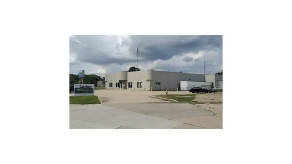 949 Clocktower DR, Springfield, IL 62704