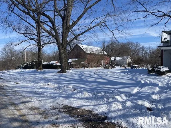 12040 N FOX RD, Marshall, IL 62441
