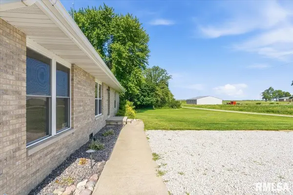 14201 WILLIAMSON RD, Virden, IL 62690