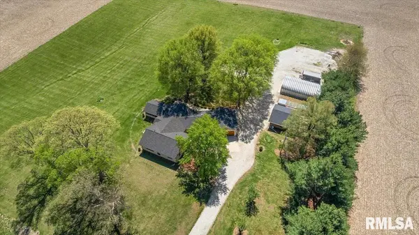 15500 W Loami RD, New Berlin, IL 62670