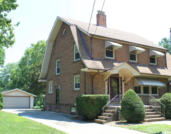 1667 N Prairie ST, Galesburg, IL 61401