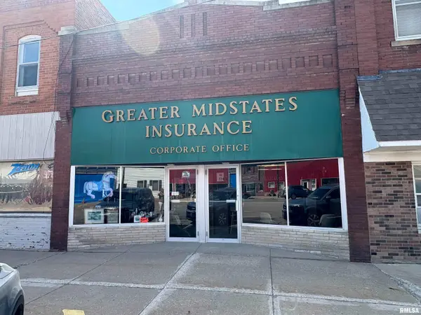 114 S BROADWAY ST, Stronghurst, IL 61480