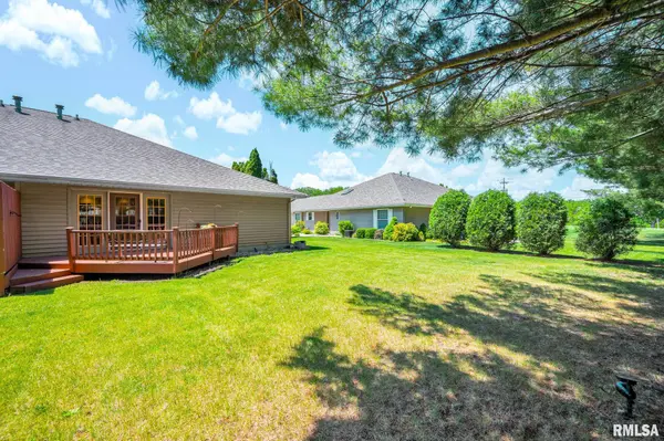 3167 DOVER LN, Galesburg, IL 61401