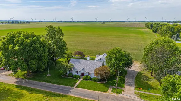 120 W GERMAN AVE, Mt Pulaski, IL 62548