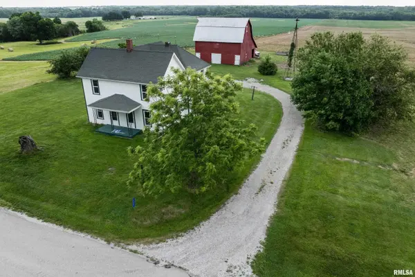 321 N County Road 1200, West Point, IL 62380