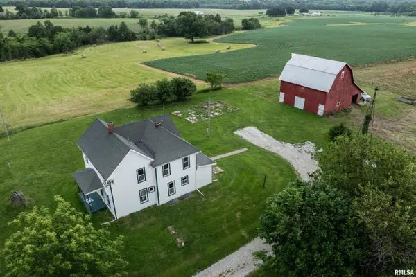 321 N County Road 1200, West Point, IL 62380