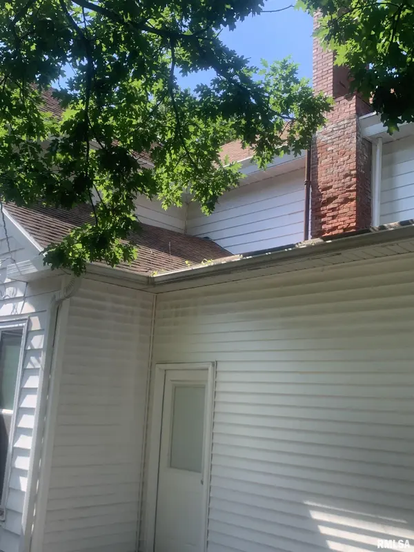 1405 W COLLEGE AVE, Jacksonville, IL 62650