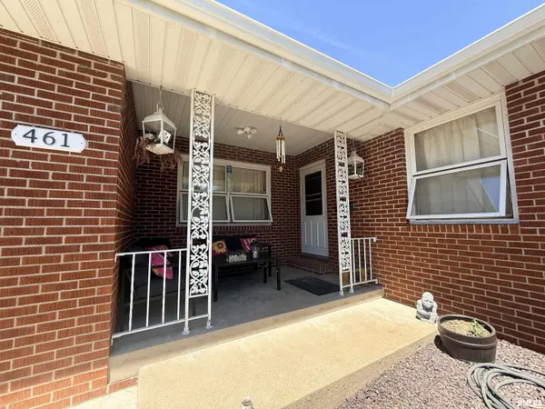 461 W WASHINGTON ST, Rushville, IL 62681