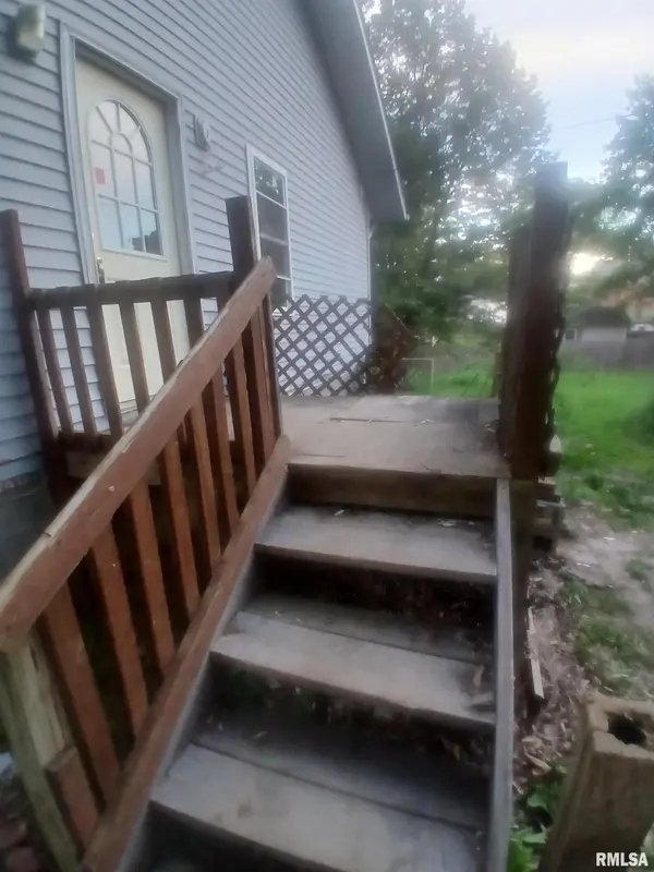 510 W MULBERRY ST, Pinckneyville, IL 62274