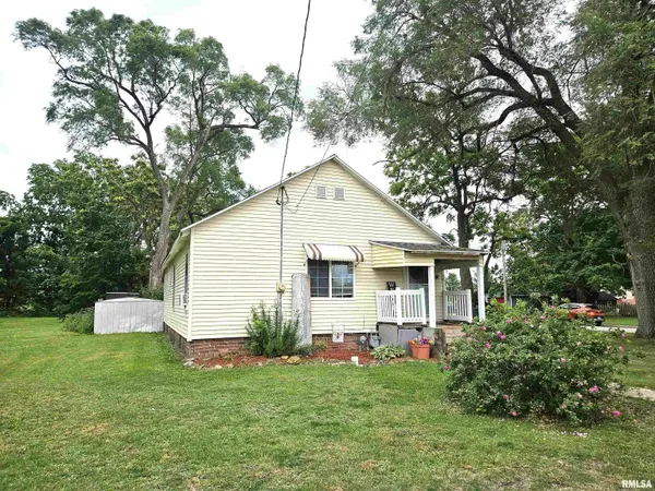 59 N ELM ST, Galesburg, IL 61401