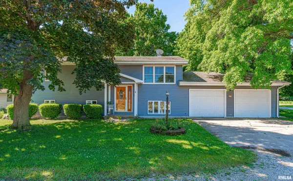 6 BENEDICT ST, Atlanta, IL 61723