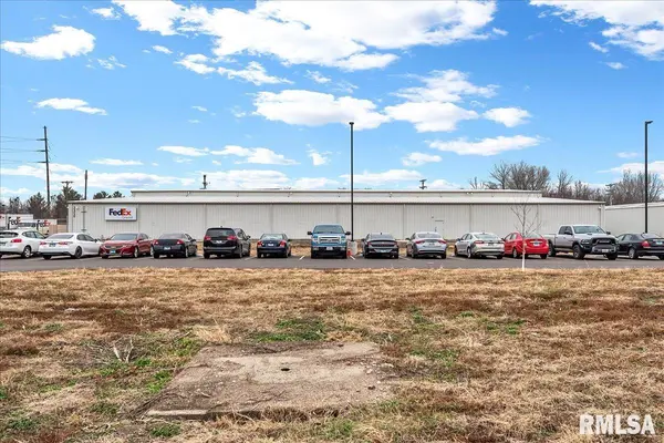3350 Koke Mill RD, Springfield, IL 62711