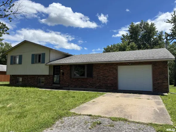 1020 MARION ST, Warsaw, IL 62379