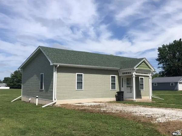 301 RAILROAD AVE, Mt. Sterling, IL 62353