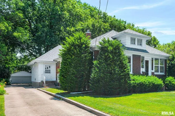 1709 N Prairie ST, Galesburg, IL 61401