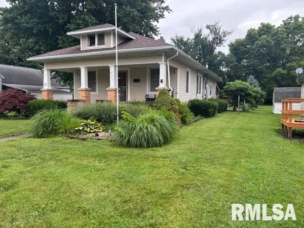 905 WALNUT ST, Greenfield, IL 62044