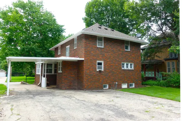 1369 N Prairie ST, Galesburg, IL 61401