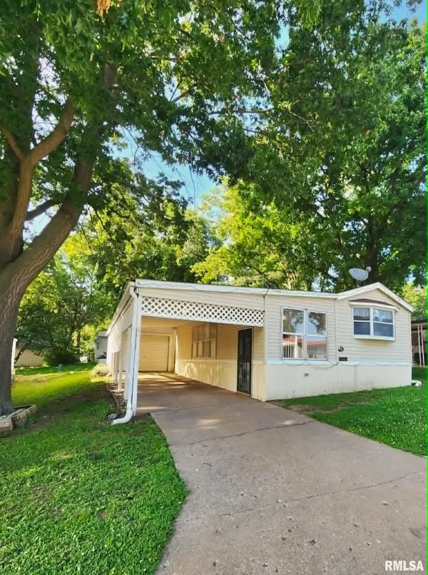 2119 Ennis LN, Quincy, IL 62305