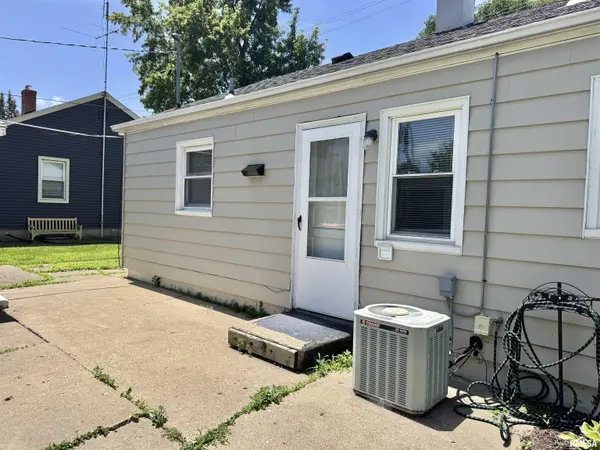 805 S FARNHAM ST, Galesburg, IL 61401
