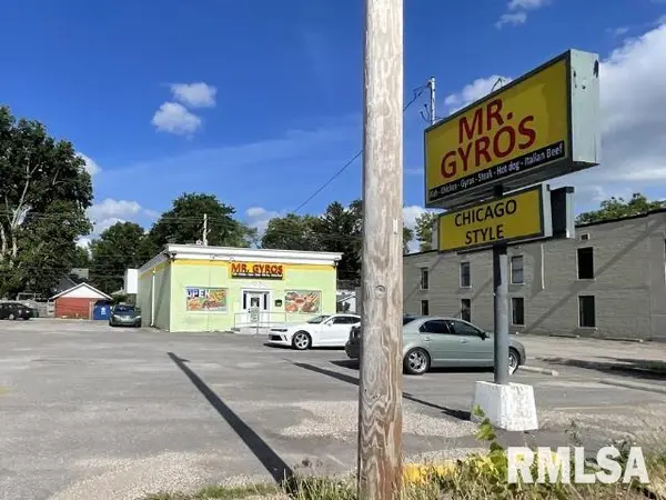 2126 S MACARTHUR BLVD, Springfield, IL 62704