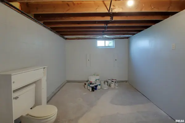 3301 LAWRENCE RD, Quincy, IL 62301