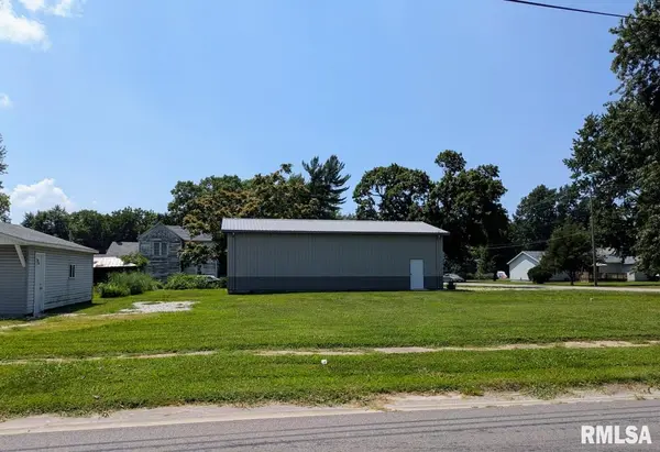 503 S 6TH ST, Girard, IL 62690