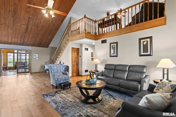 4489 PALMYRA RD, Palmyra, IL 62674