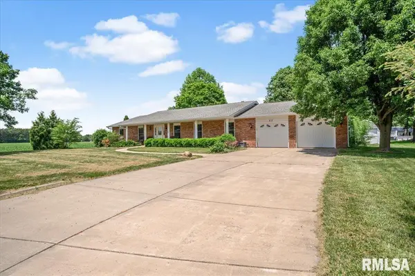 23 Crater Lake DR, Springfield, IL 62712