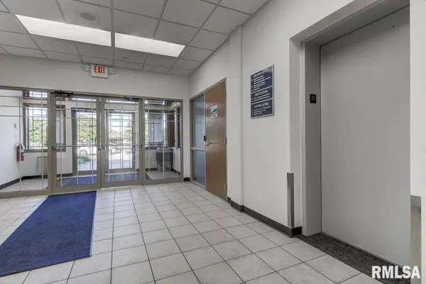 3000 Professional DR #Suite 200 - Office J, Springfield, IL 62703