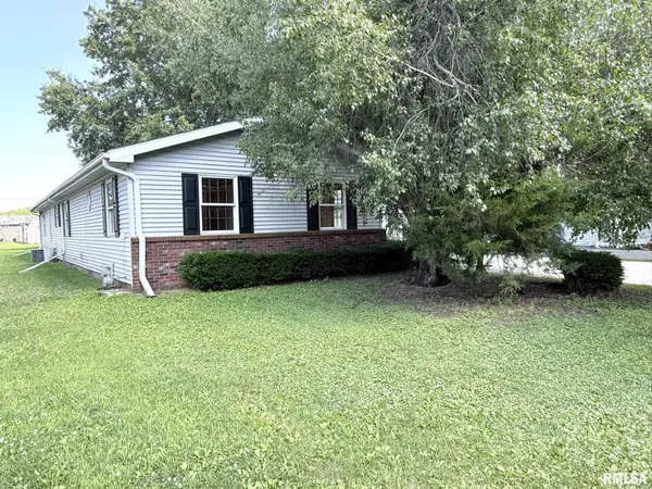 1341 MOSHIER AVE, Galesburg, IL 61401