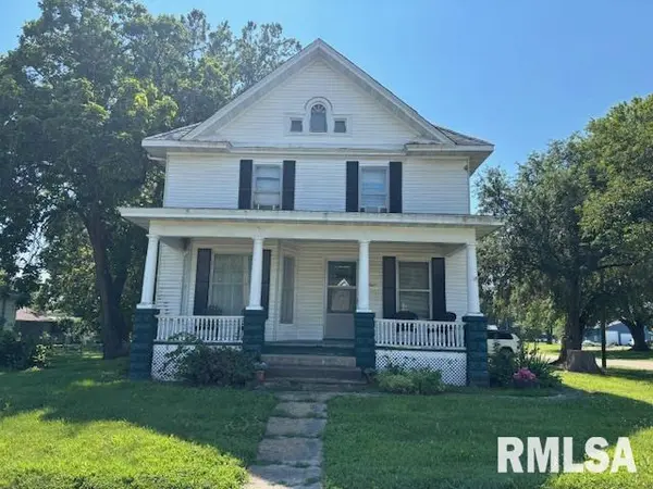 220 S MAIN ST, Palmyra, IL 62674