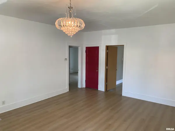 115 N D ST, Monmouth, IL 61462